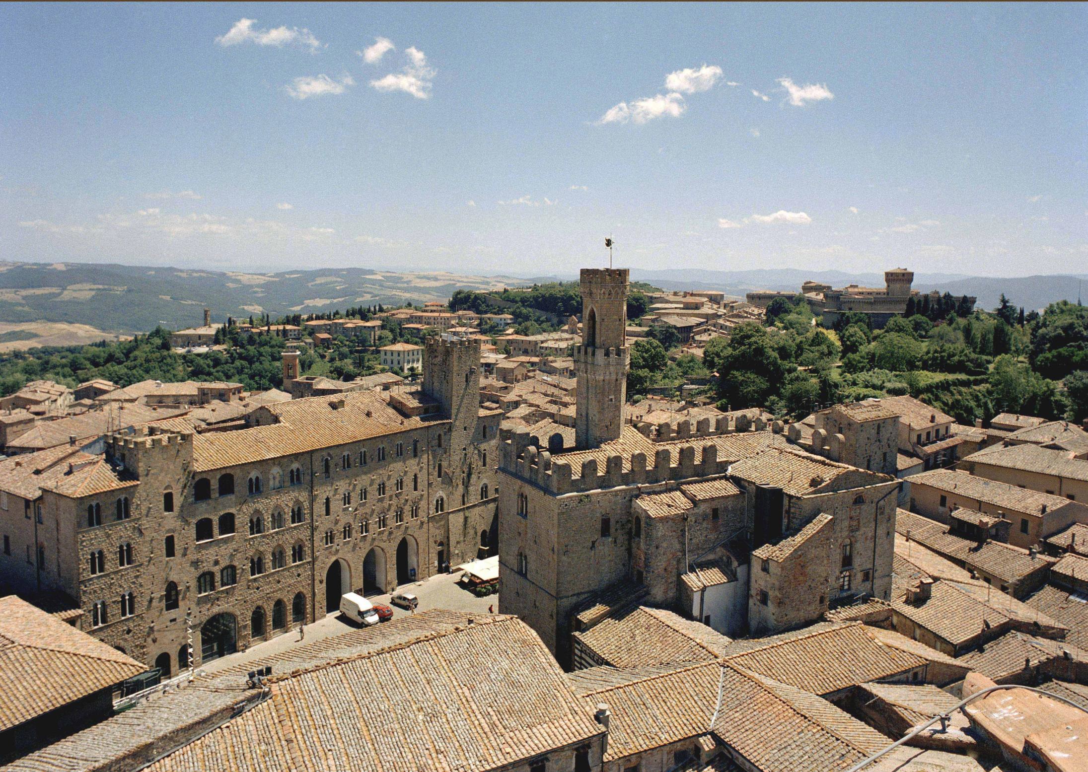 Volterra Plein Air, in Tuscany Caravanbacci