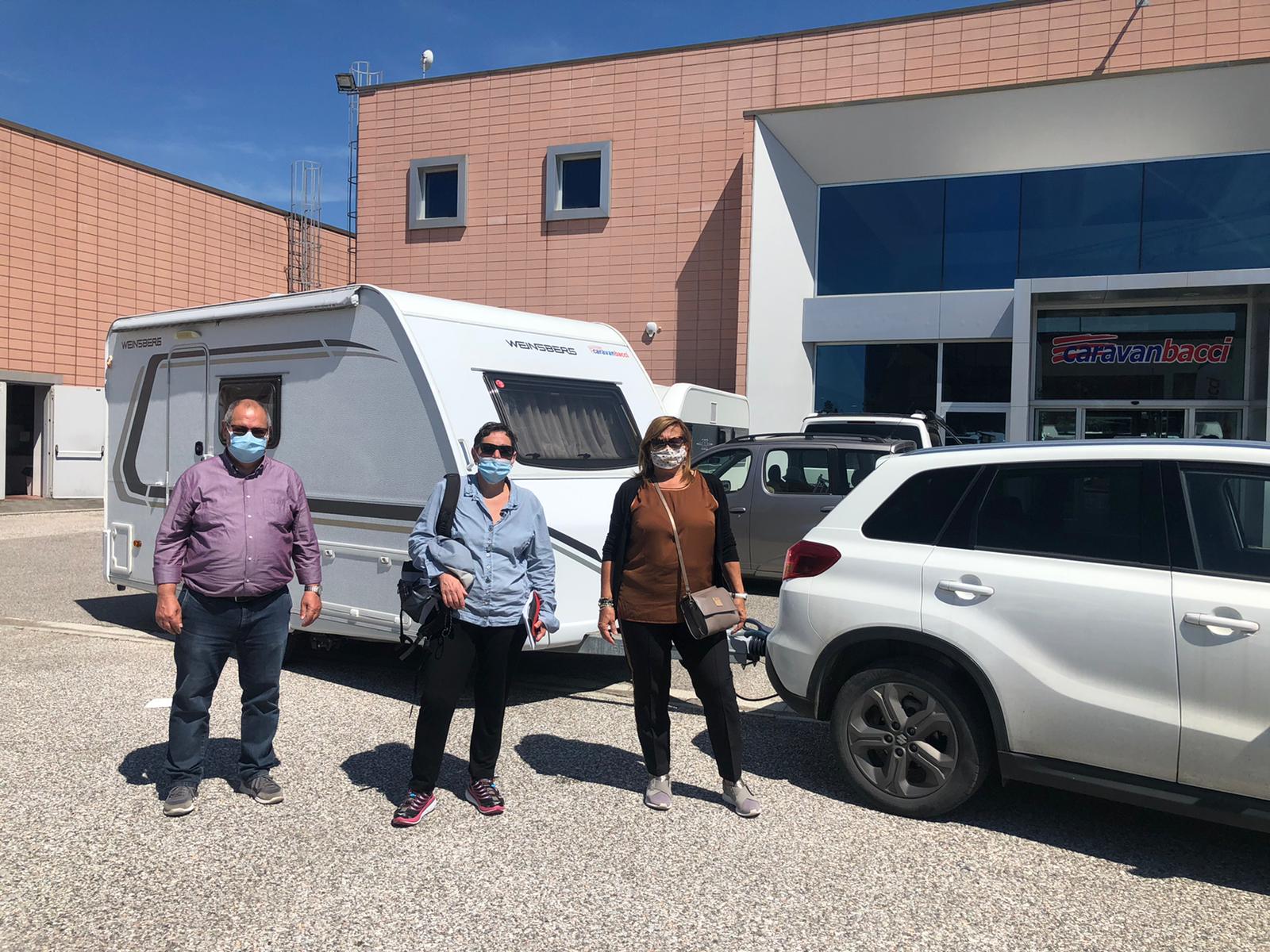 Consegna camper famiglia De Mola | Caravanbacci.com