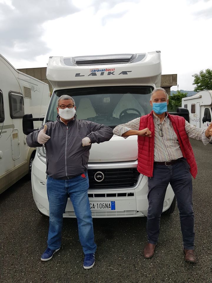 Consegna camper Famiglia Ferrara | Caravanbacci.com