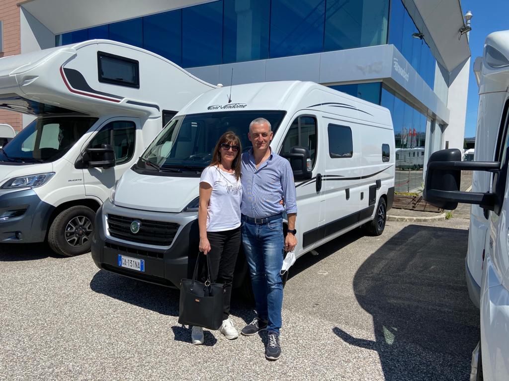Consegna camper Famiglia Giovannini | Caravanbacci.com