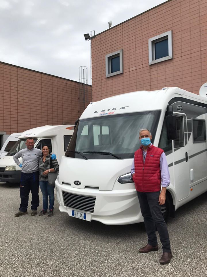 Consegna camper famiglia Giuntoli | Caravanbacci.com