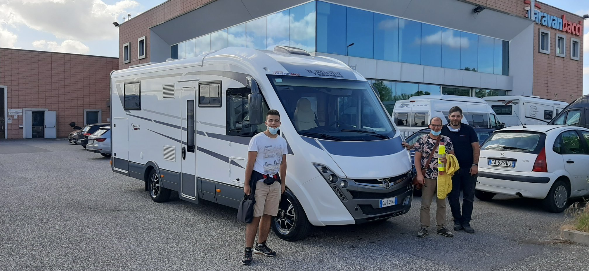 Consegna camper famiglia Assennato | Caravanbacci.com