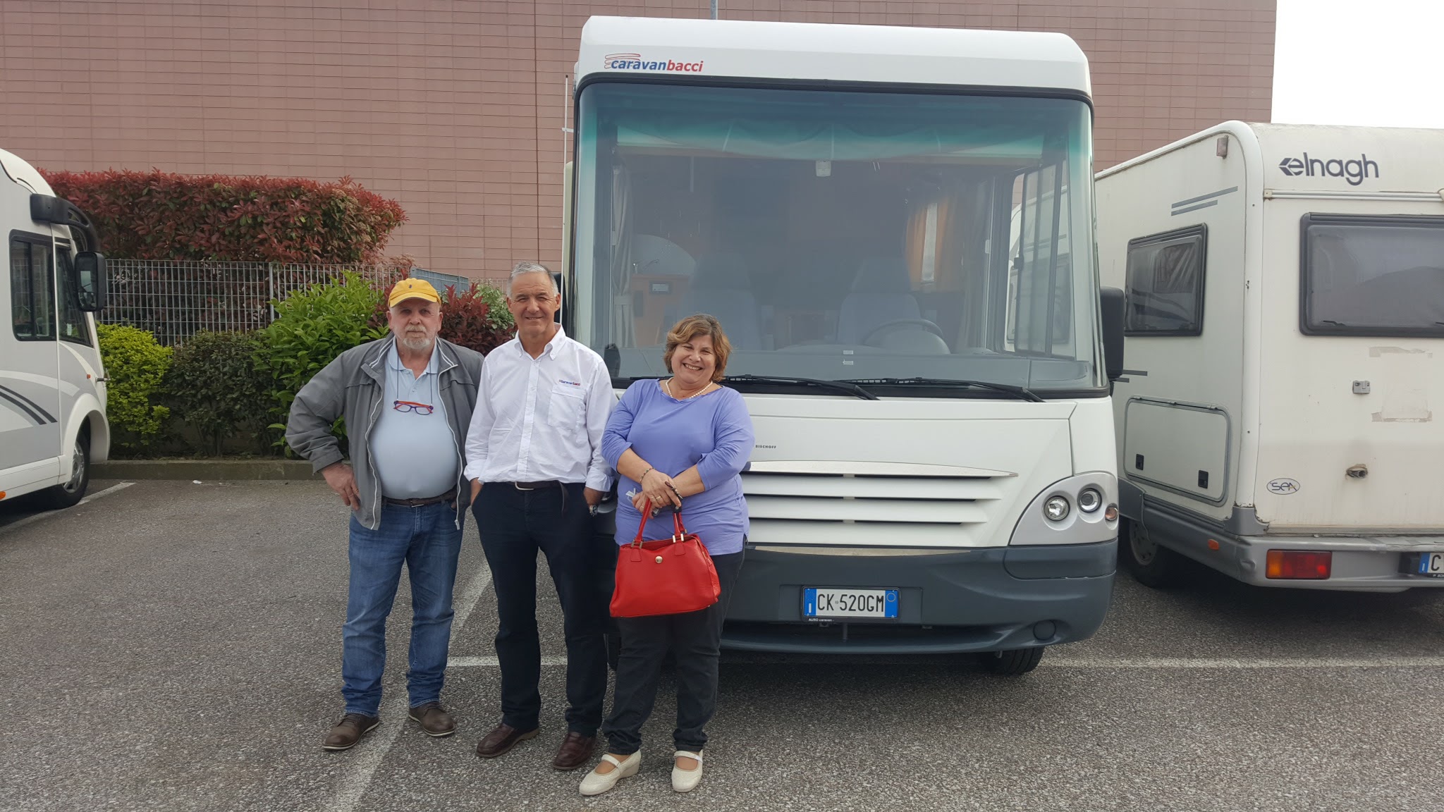 Consegna camper famiglia Donella | Caravanbacci.com