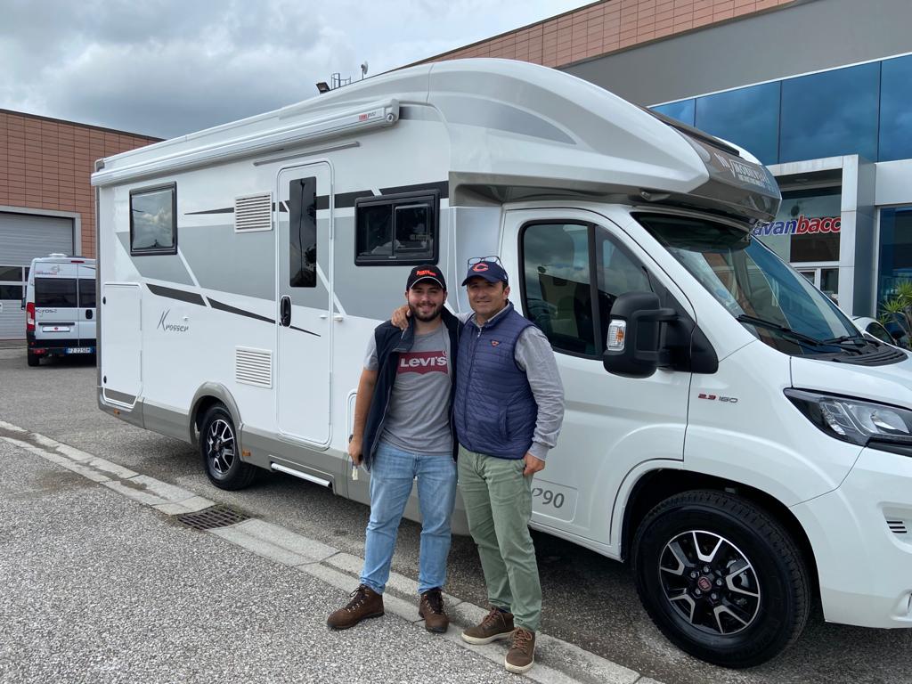 massimo mobilvetta Consegna Camper Sig. Massimo | Caravanbacci.com