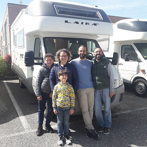 Consegna del camper Laika Kreos 3002 alla famiglia Santucci