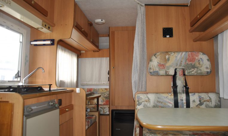 Interno Camper Rimor | Caravanbacci.com