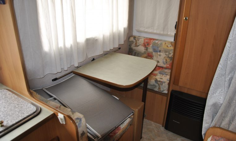 Interno Camper Rimor | Caravanbacci.com