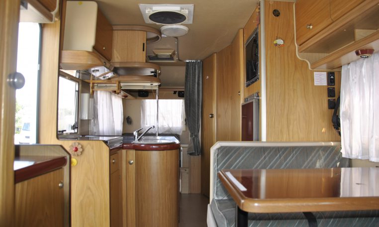 Interno camper | Caravanbaccoi.com