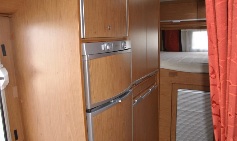 Frigo Interno camper | Caravanbacci.com