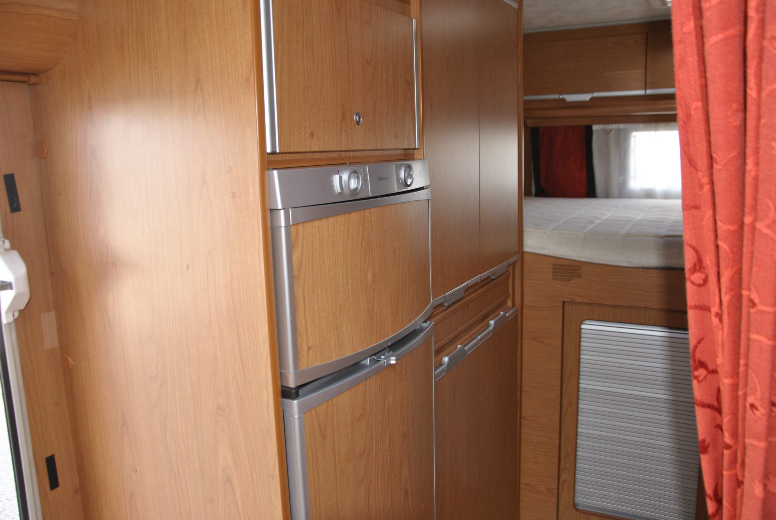 Frigo Interno camper | Caravanbacci.com