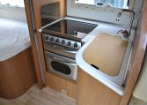 Cucina Interno camper | Caravanbacci.com