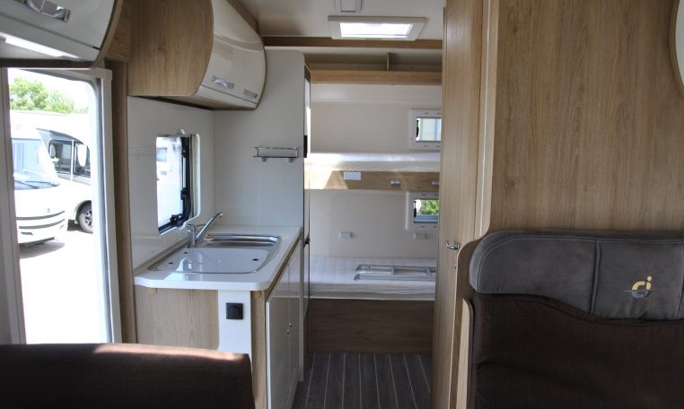 Arredamento interno camper | Caravanbacci.com