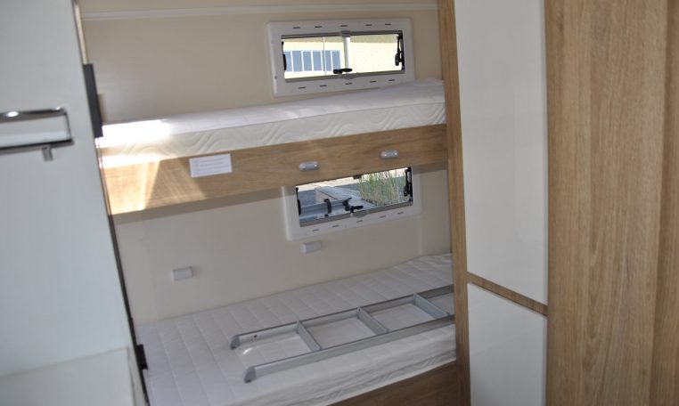 Postazioni letto interno camper | Caravanbacci.com