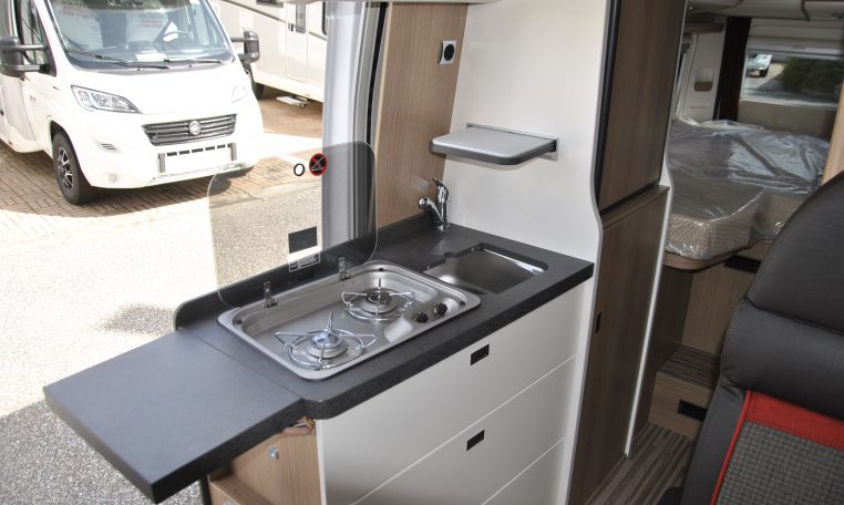 Interno Camper Malibu | Caravanbacci.com