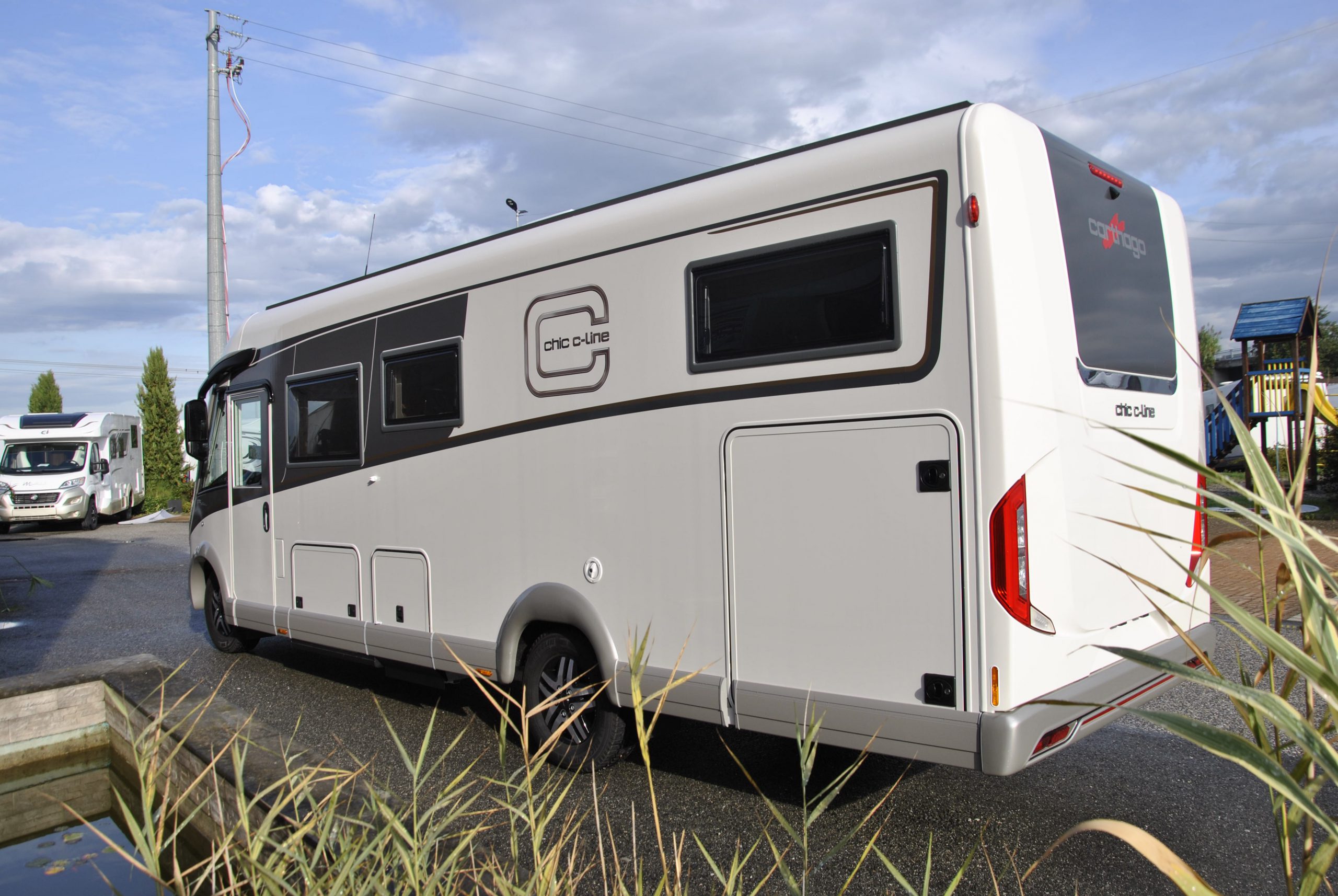 Camper Motorhome Nuovo Carthago C Line 4.9 Le L - Caravanbacci