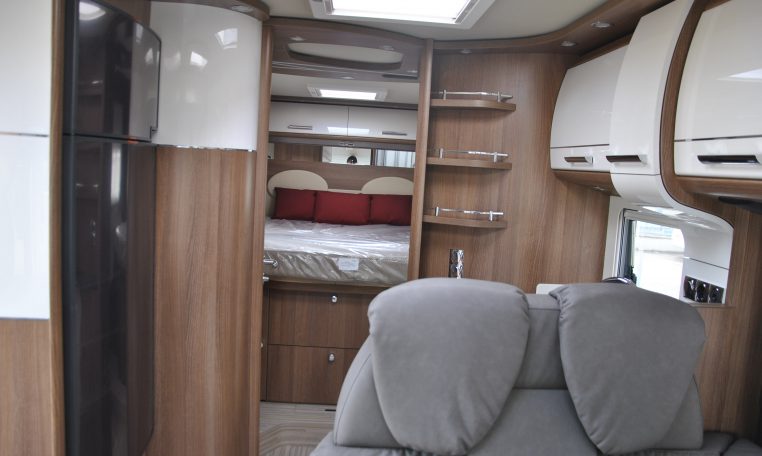 Interno Camper Cathago | Caravanbacci.com