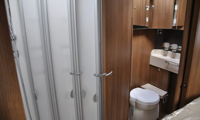 Interno Camper Cathago | Caravanbacci.com