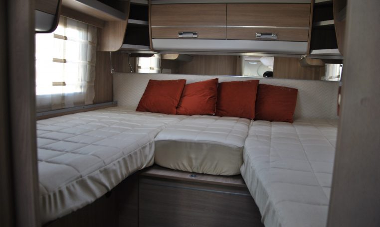 Letto Interno Camper | Caravanbacci.com