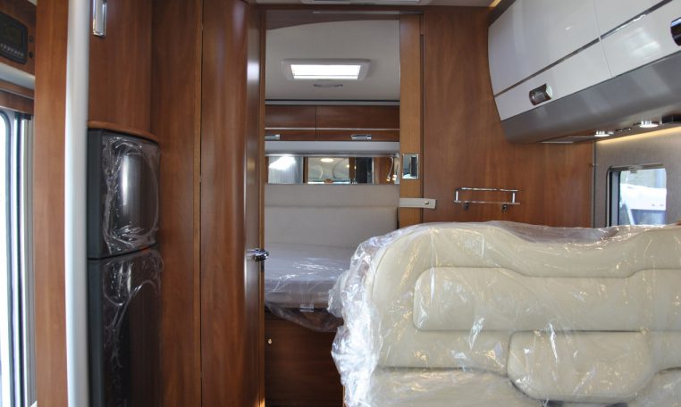 Interno camper Laika-ecovip-712 | Caravanbacci.com