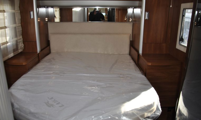 Letto Interno camper Laika-ecovip-712 | Caravanbacci.com