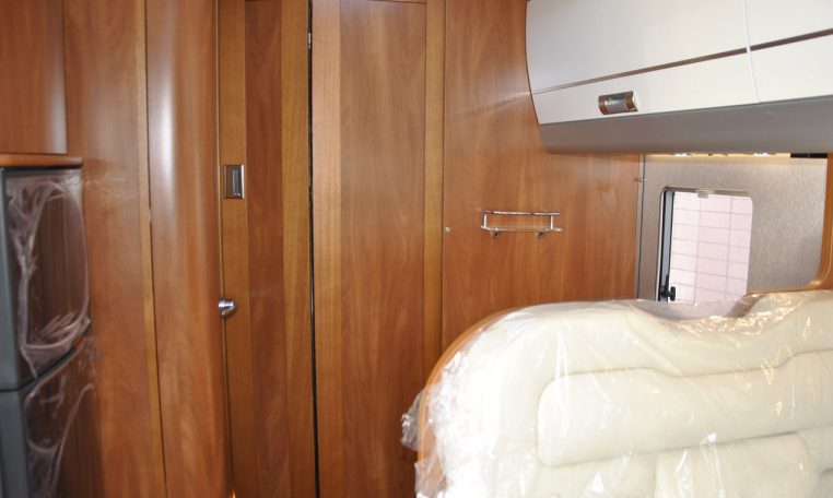 Interno camper Laika-ecovip-712 | Caravanbacci.com