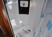 Doccia interno camper Laika-ecovip-712 | Caravanbacci.com