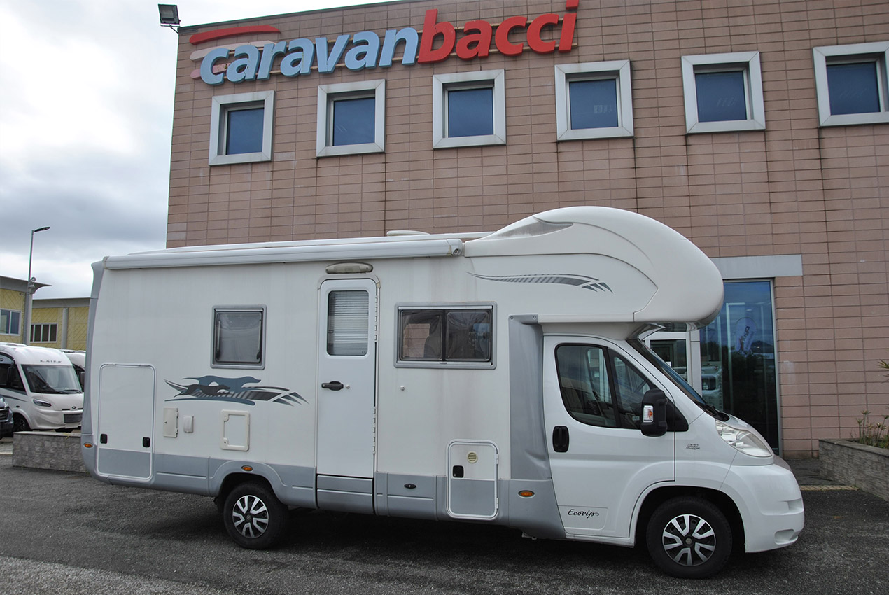 Camper Mansardato Usato Laika Ecovip 9 - Caravanbacci Laika Ecovip 9