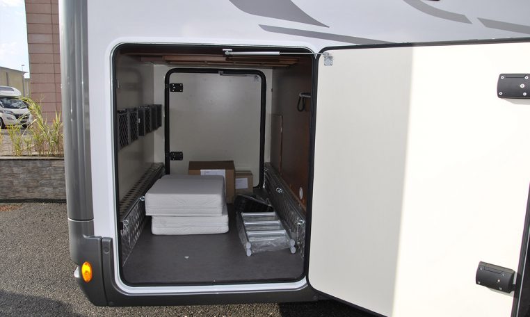 Mobilvetta K Yacht Teknoline 85 - Caravanbacci