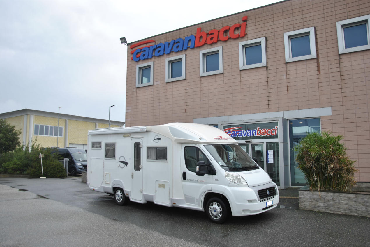 granducagaragep-caravanbacci