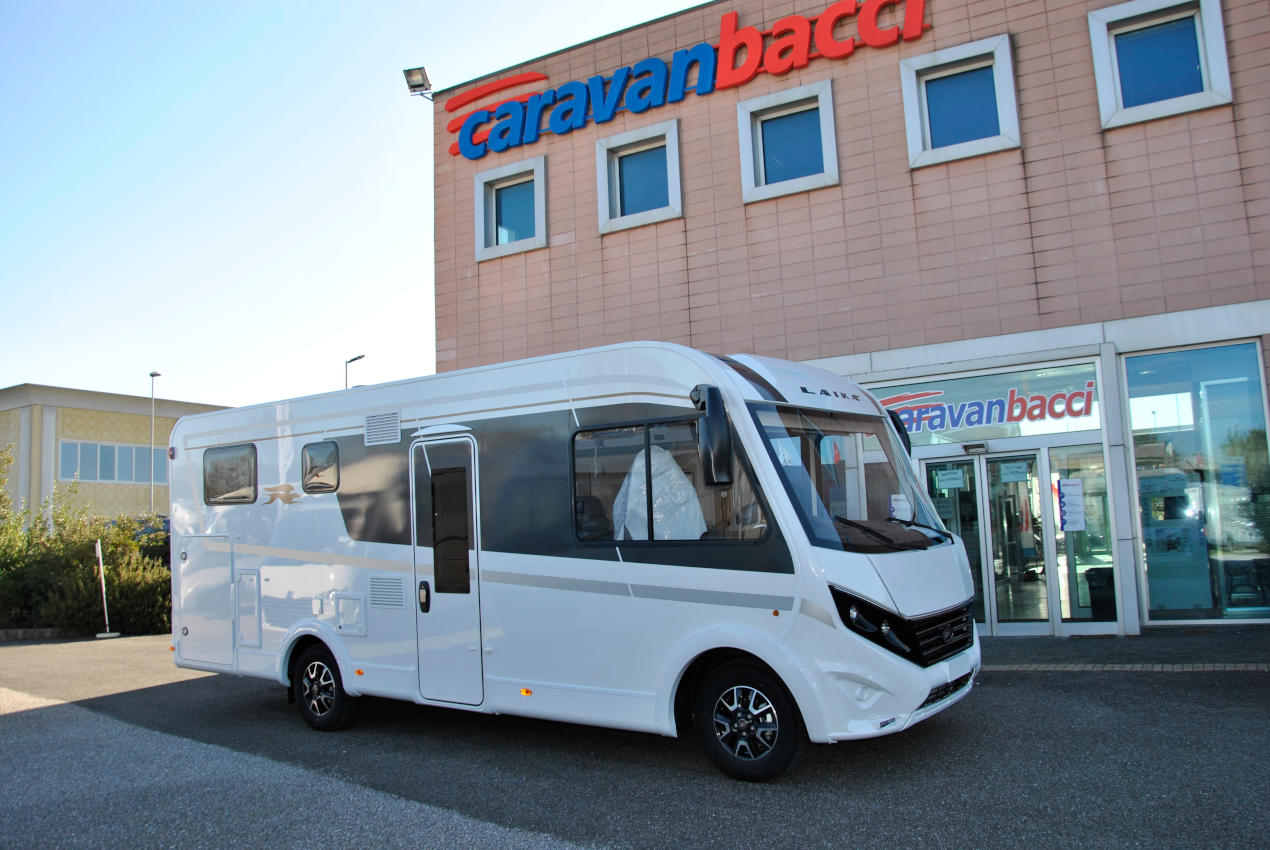 laikakosmo909emblema-caravanbacci