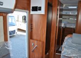 Interno Camper Laika Kosmo909 Emblema | Caravanbacci.com