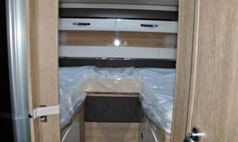 mobilvettakeai86-caravanbacci