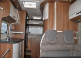 Interno camper Carthago-compact138db | Caravanbacci.com