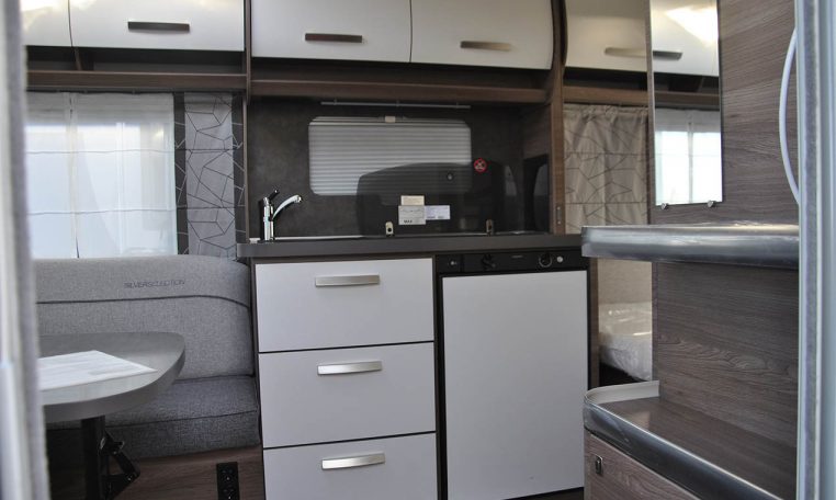 knaus-sport450fusilverselection-caravanbacci