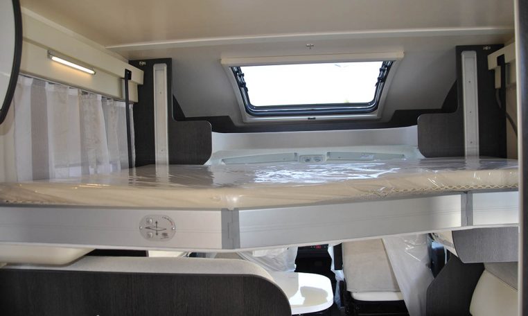 rollerteam-kronos284tl-caravanbacci