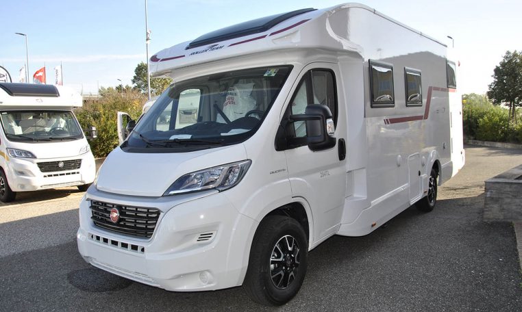 rollerteam-kronos284tl-caravanbacci