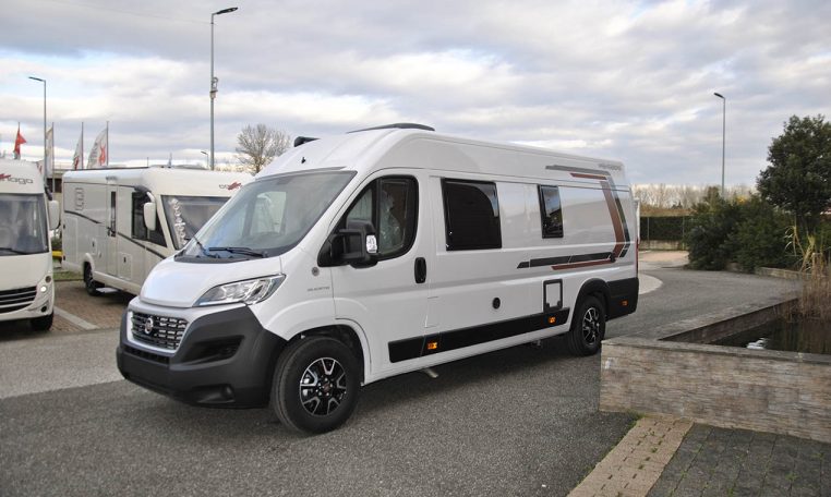 weinsberg-carabus630me-caravanbacci