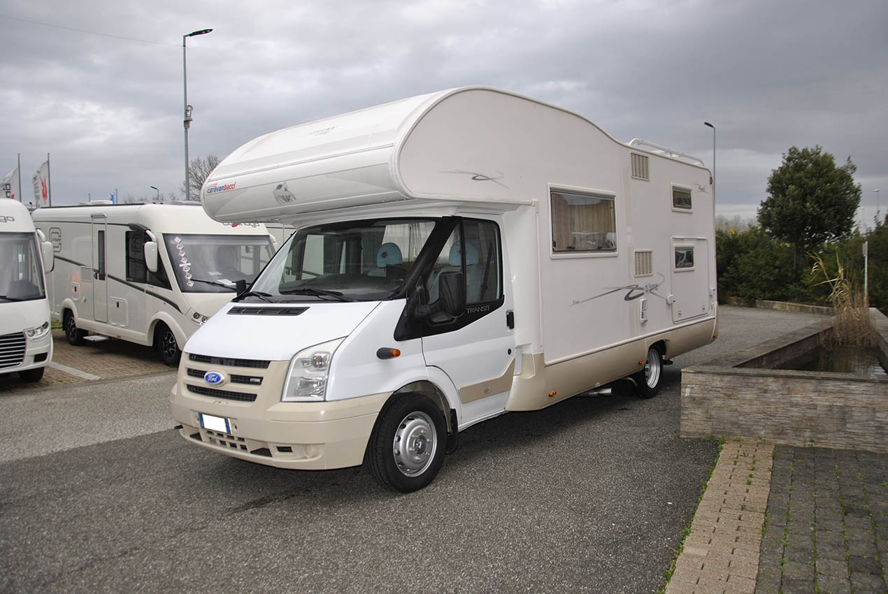Camper Mansardato Usato Kentucky Corral 2 Caravanbacci