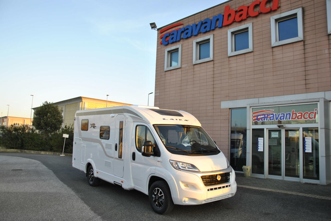 laika-kosmocompact9-caravanbacci
