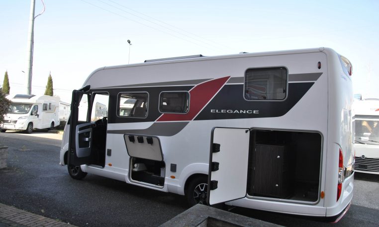 burstner-elegance695-caravanbacci