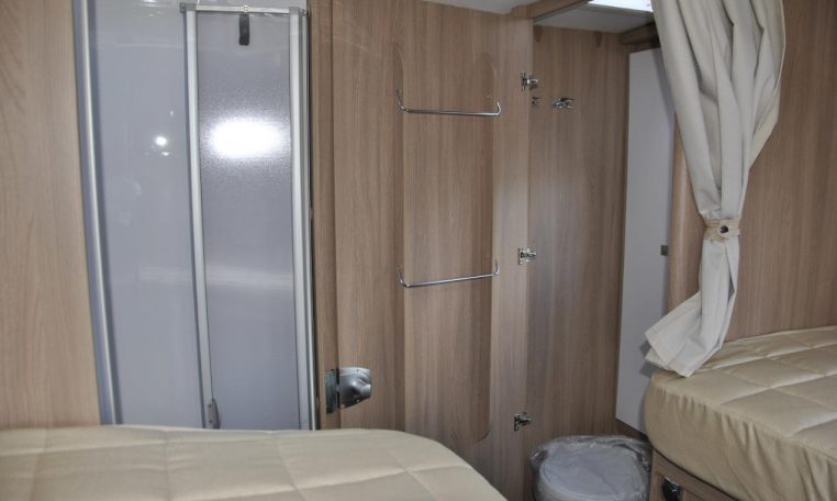 Interno Camper Laika Kosmo 909 | Caravanbacci.com