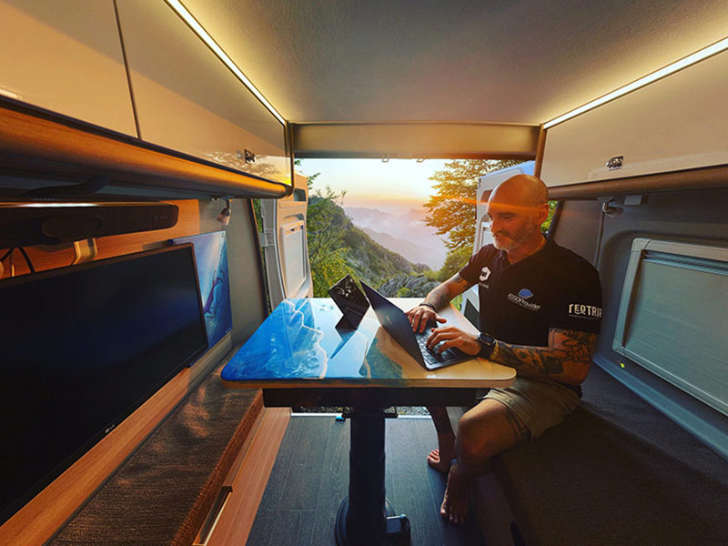 Smart Working in Camper | Caravanbacci.com