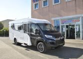 Camper bianco e nero | Caravanbacci.com