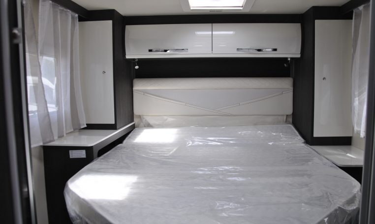 Letto Interno camper | Caravanbaccoi.com