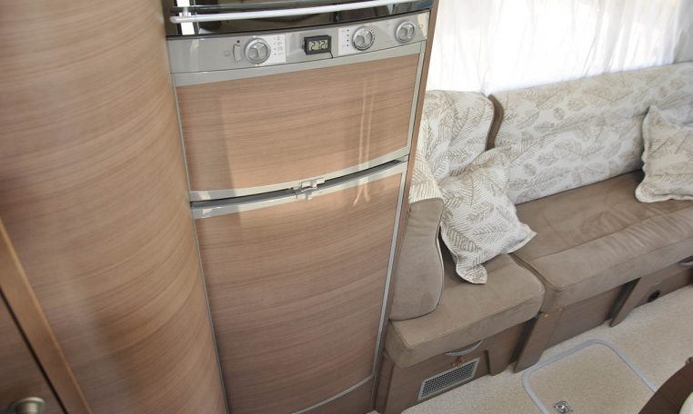 adria-visioni647sg-caravanbacci