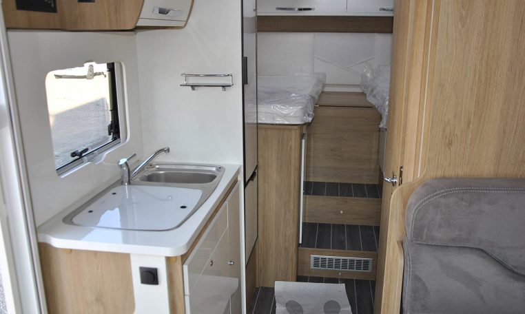 ci-horon85xt-caravanbacci