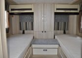 Interno Camper Riviera85p | Caravanbacci.com