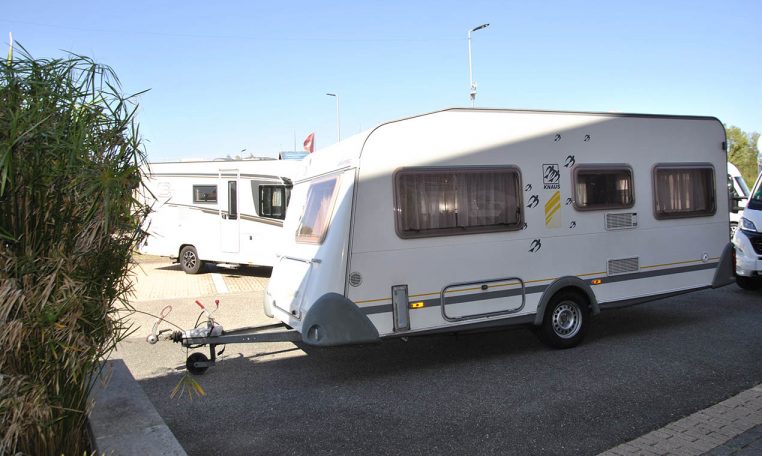 knaus-sudwind450fu-caravanbacci