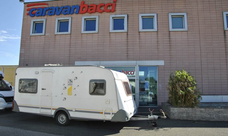 knaus-sudwind450fu-caravanbacci