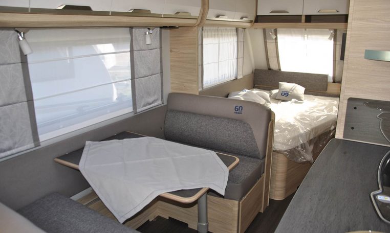 knaus-sudwind54fdk-caravanbacci